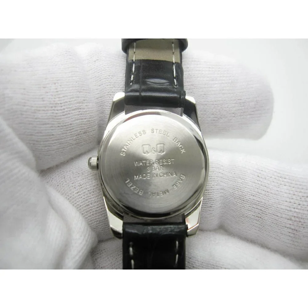 Women's Q&Q Quartz 3 Bar WR Analog 24mm Dial Watch (C470) G639J304